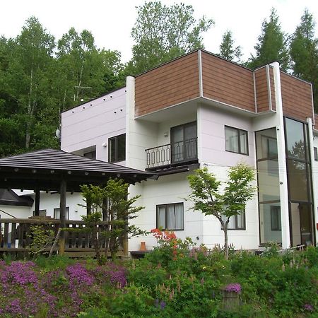 Coro Coro Guest House Biei Exterior photo