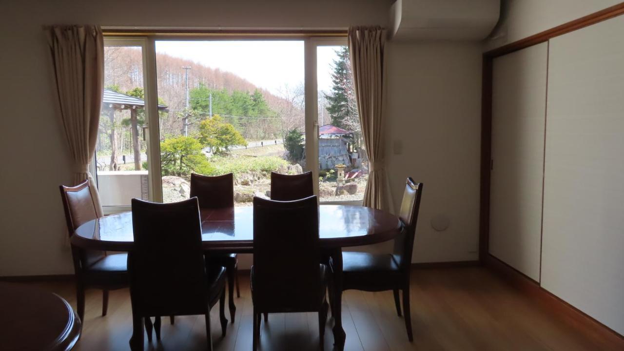 Coro Coro Guest House Biei Exterior photo
