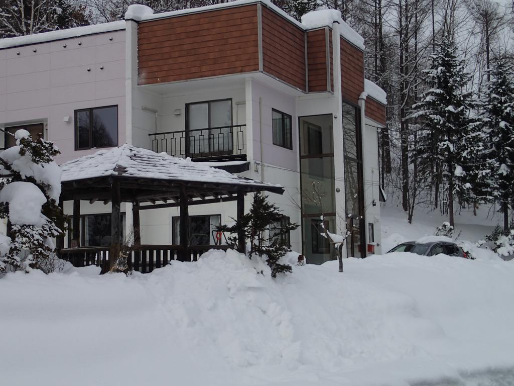 Coro Coro Guest House Biei Exterior photo